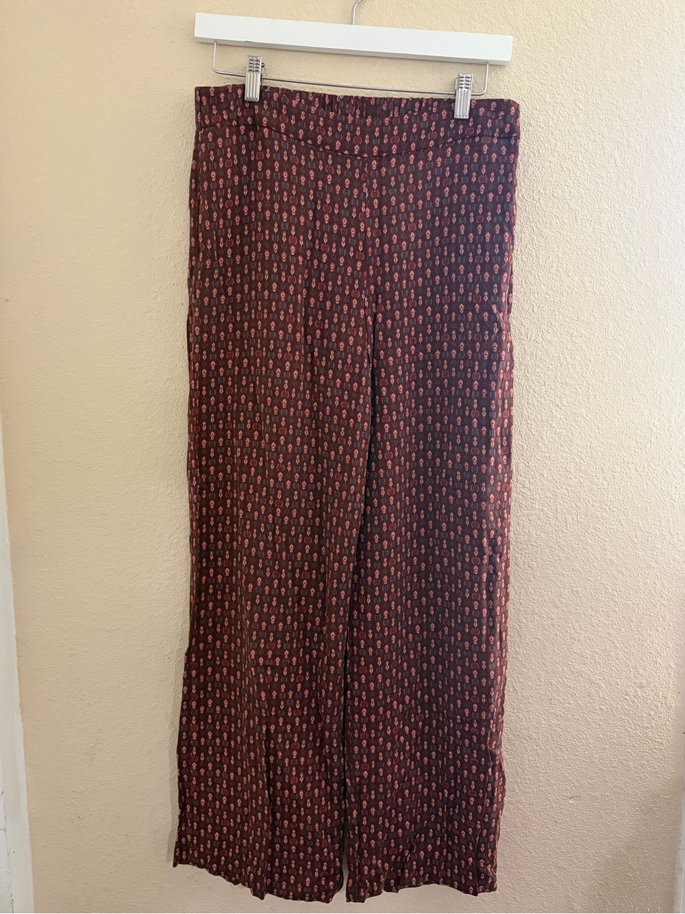 Old Navy Maroon Patterned Playa Wide-Leg Pants with Teal Highlights - Picture 2 of 5